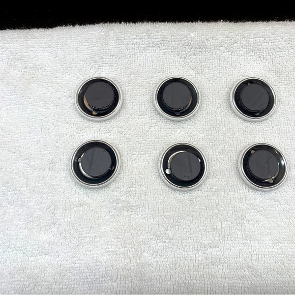 Six Succulent Magnets - Picture 3 of 3